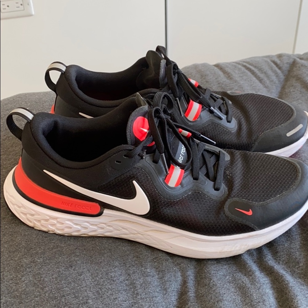 Nike Miller react size 11
